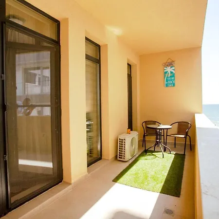 Creative Apartament 420, Mamaia Nord-Navodari Нэводари